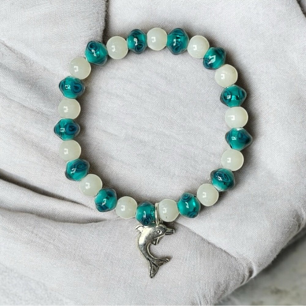 White Quartz & Glass Beaded Bracelet